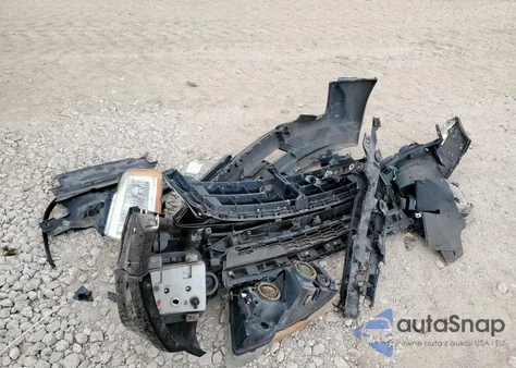 2015 Ford Expedition Xlt z USA, uszkodzony, nr VIN 1FMJU1HT4FEF08556